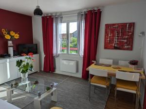 Appartement Barbezieux-Saint-Hilaire, 3 pièces, 4 personnes - FR-1-653-196
