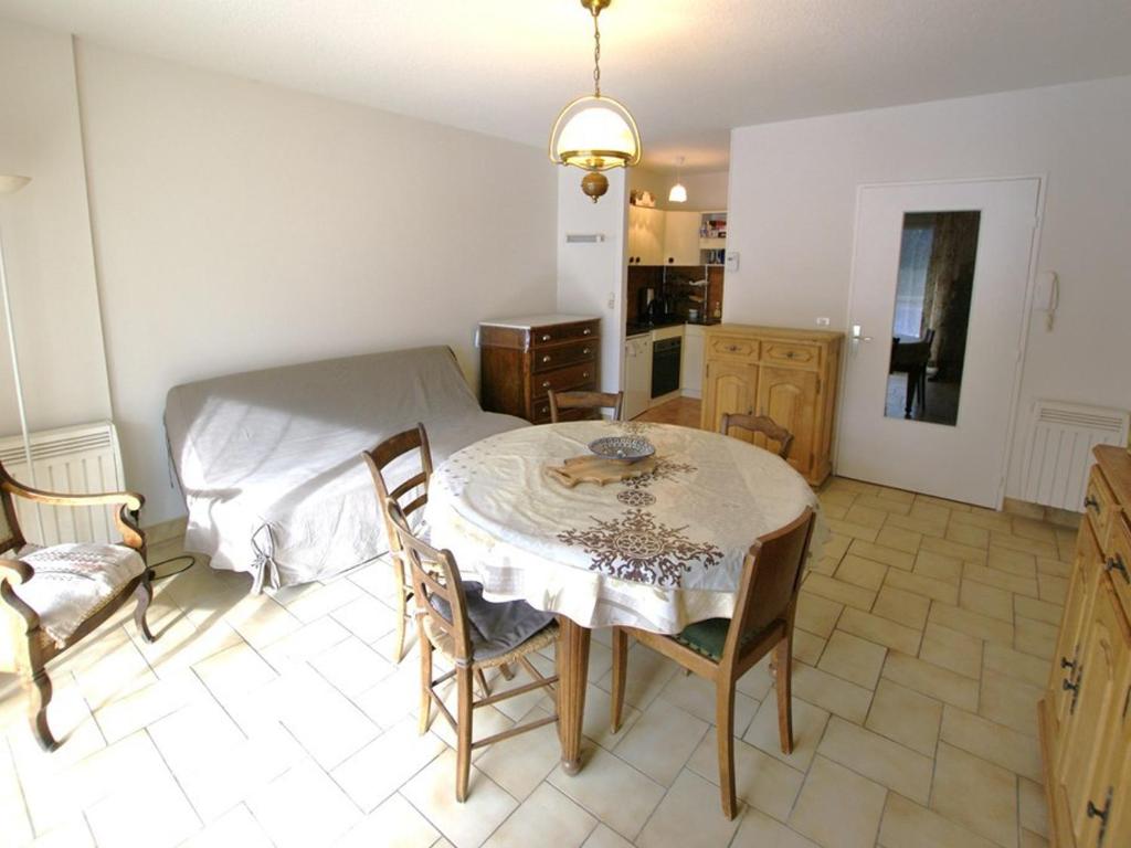 Appartement Barcelonnette, 2 pièces, 4 personnes - FR-1-165A-99 T2 Les Mélèzes proches de toutes commodités, 04400 Barcelonnette