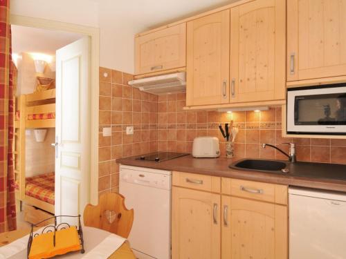 Appartement Belle Plagne, 2 pièces, 5 personnes - FR-1-181-2050
