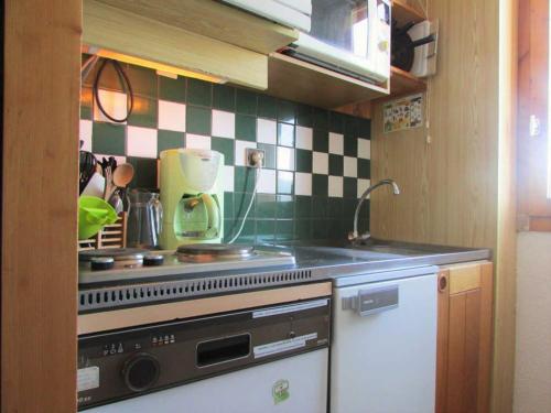 Appartement Bellentre, 2 pièces, 5 personnes - FR-1-329-23