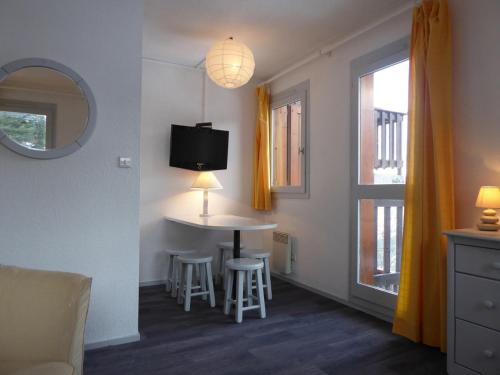 Appartement Bellentre, 2 pièces, 5 personnes - FR-1-329-26