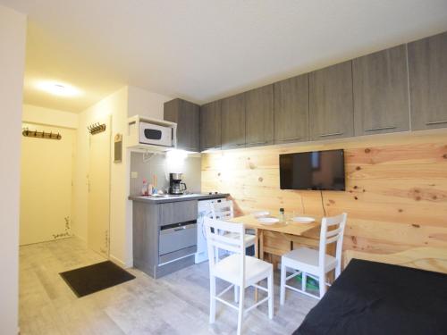 Appartement Bernex, 2 pièces, 6 personnes - FR-1-498-84