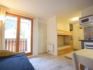 Appartement Bernex, 2 pièces, 6 personnes - FR-1-498-84
