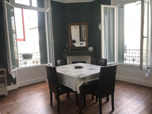 Appartement Biarritz, 2 pièces, 4 personnes - FR-1-3-474
