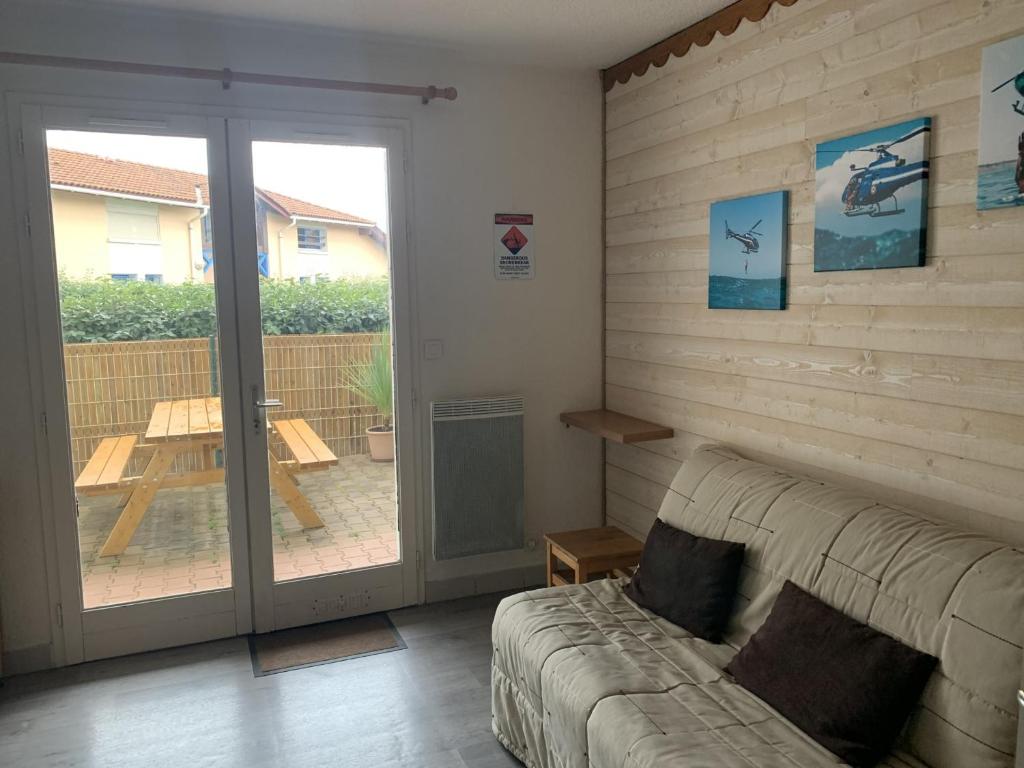 Appartement Appartement Biscarrosse Plage, 1 pièce, 4 personnes - FR-1-319-447 185 Avenue Garbiel d'Annuzio 40600 Biscarrosse