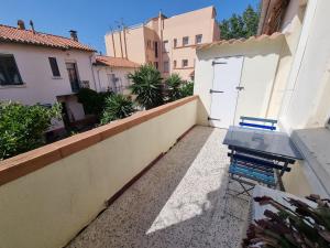 Appartement Appartement Bohême climatisé et sa terrasse 4 Rue du Velodrome 66100 Perpignan Languedoc-Roussillon