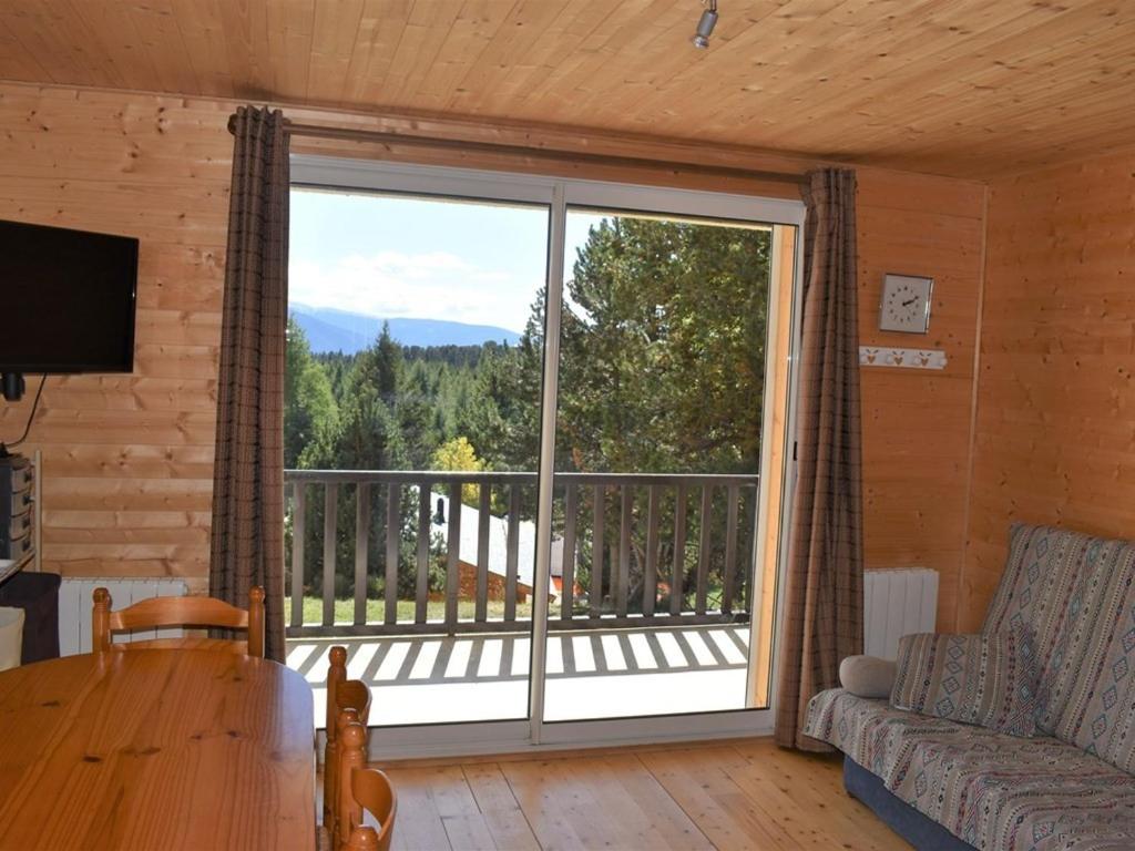 Appartement Bolquère-Pyrénées 2000, 2 pièces, 4 personnes - FR-1-592-37 Résidence HORIZON 2000 11 Balcon de la soulane, 66210 Font-Romeu-Odeillo-Via