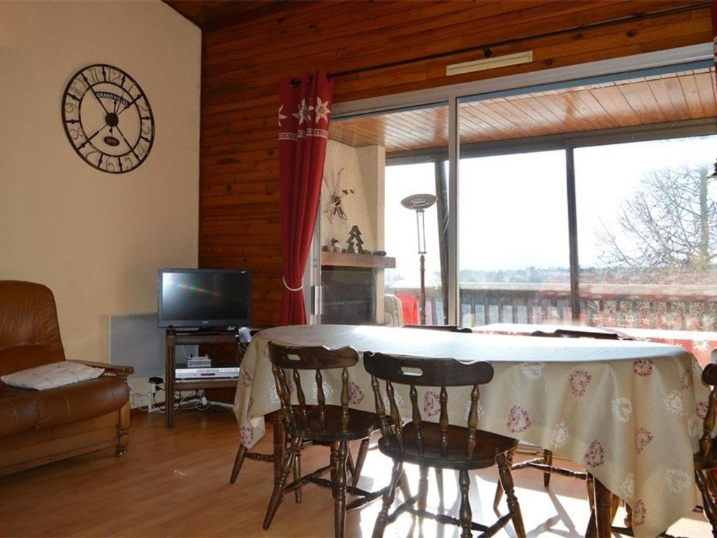 Appartement Appartement Bolquère-Pyrénées 2000, 3 pièces, 8 personnes - FR-1-592-21 RESIDENCE PLEIN SOLEIL AV DU GRAND TERMANAL BAT A APPART 23 66210 Bolquère-Pyrénées 2000