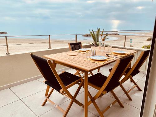 Appartement Bord de Mer Carnon 1re ligne Direct Plage