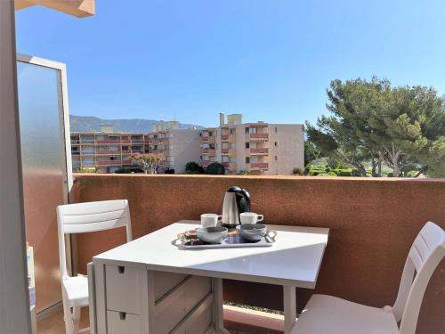 Appartement Bormes-les-Mimosas, 1 pièce, 2 personnes - FR-1-251-414