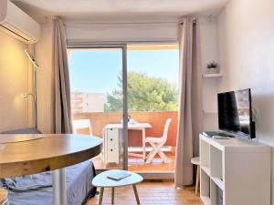 Appartement Bormes-les-Mimosas, 1 pièce, 2 personnes - FR-1-251-414