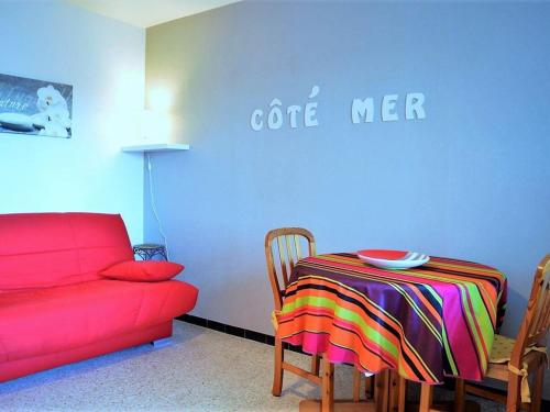 Appartement Bormes-les-Mimosas, 1 pièce, 3 personnes - FR-1-251-165