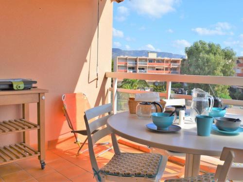 Appartement Bormes-les-Mimosas, 1 pièce, 4 personnes - FR-1-251-105