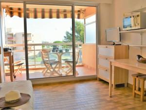 Appartement Bormes-les-Mimosas, 1 pièce, 4 personnes - FR-1-251-105