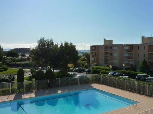 Appartement Bormes-les-Mimosas, 1 pièce, 4 personnes - FR-1-251-226