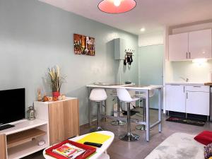 Appartement Bormes-les-Mimosas, 2 pièces, 4 personnes - FR-1-251-121