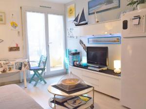 Appartement Bormes-les-Mimosas, 2 pièces, 4 personnes - FR-1-251-412