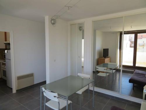 Appartement Bormes-les-Mimosas, 2 pièces, 4 personnes - FR-1-610-28