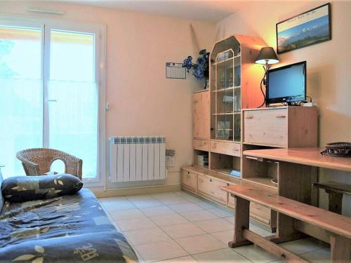 Appartement Bormes-les-Mimosas, 2 pièces, 5 personnes - FR-1-251-201