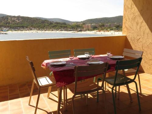 Appartement Bormes-les-Mimosas, 3 pièces, 8 personnes - FR-1-610-11