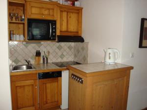 Appartement Appartement Bozel, 2 pièces, 4 personnes - FR-1-464-13 RÃ©sidence Les Chalets Du Ponthier  - 221 Route De Pralognan - 73350 Bozel Rhône-Alpes