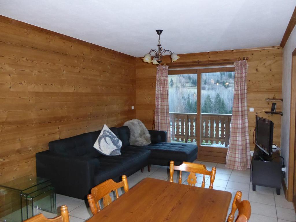 Appartement Appartement Bozel, 3 pièces, 6 personnes - FR-1-464-3 RÃ©sidence Les Chalets Du Ponthier  - 221 Route De Pralognan - 73350 Bozel