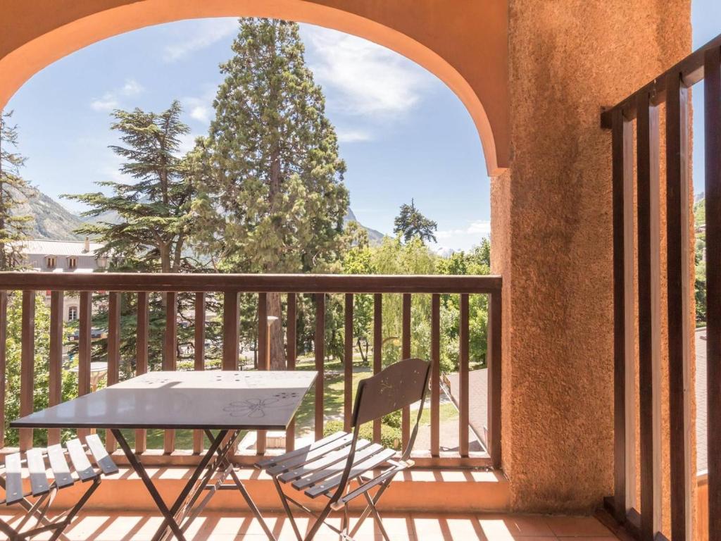 Appartement Briançon, 1 pièce, 2 personnes - FR-1-330C-48 6 Rue Barthélémy Chaix - -, 05100 Briançon