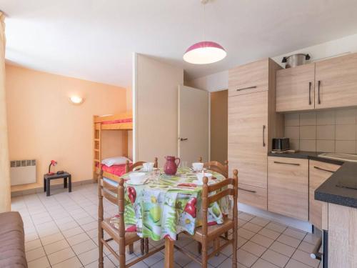 Appartement Briançon, 1 pièce, 4 personnes - FR-1-330C-49