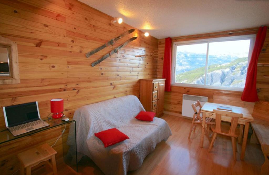 Appartement - cœur de station Résidence la Grande Chaume Le Sauze 1400, 04400 Enchastrayes