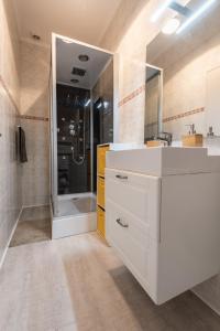 Appartement cœur de ville - Wifi - Lave-sèche linge