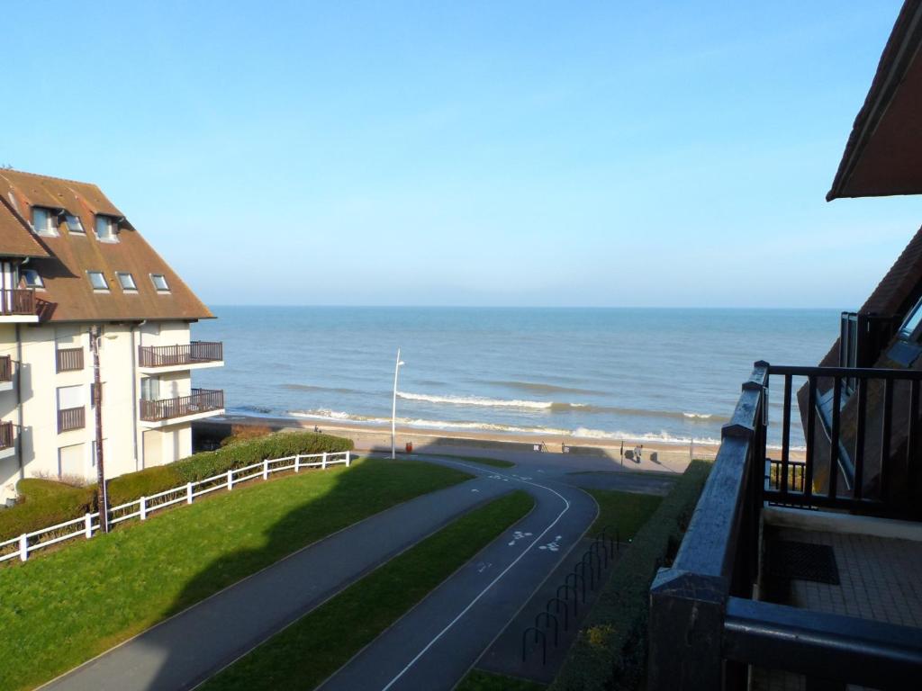 Appartement Appartement Cabourg, 2 pièces, 4 personnes - FR-1-487-170 34 Boulevard des Diablotins RESIDENCE LE PRESIDENT Bâtiment Les Goelands 14390 Cabourg