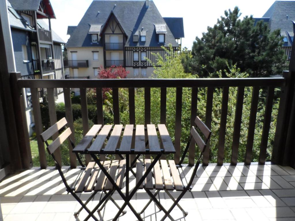 Appartement Appartement Cabourg, 2 pièces, 4 personnes - FR-1-487-173 5 boulevard des Diablotins RESIDENCE CLOS MATHILDE Bâtiment D 14390 Cabourg