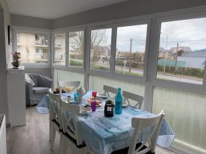 Appartement Appartement Cabourg, 2 pièces, 4 personnes - FR-1-487-230 4 avenue de la divette 14390 Cabourg Normandie