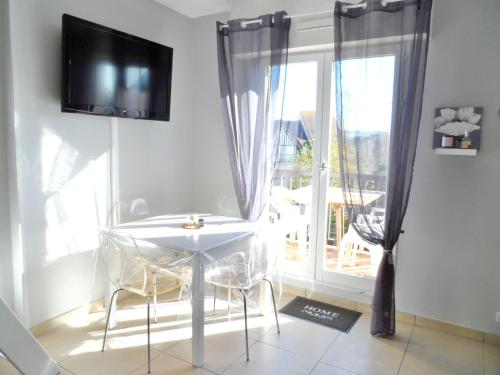 Appartement Cabourg, 3 pièces, 4 personnes - FR-1-487-162