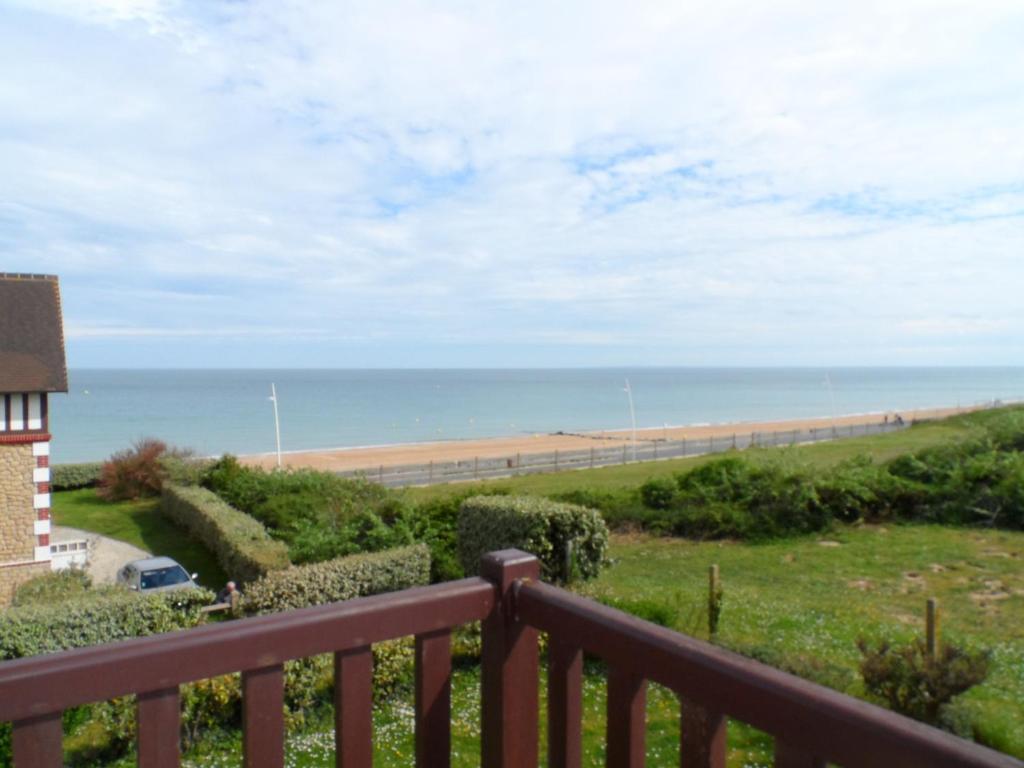 Appartement Appartement Cabourg, 3 pièces, 4 personnes - FR-1-487-181 55 Avenue de la Cigogne RESIDENCE LES MARINES Bâtiment B1 14390 Cabourg