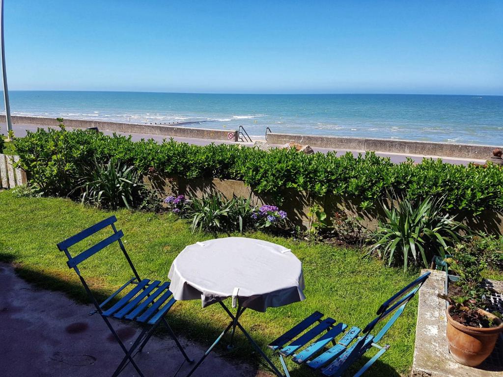 Appartement Cabourg, 4 pièces, 8 personnes - FR-1-487-182 Avenue Durand Morimbau RESIDENCE CAP CABOURG Bâtiment K, 14390 Cabourg