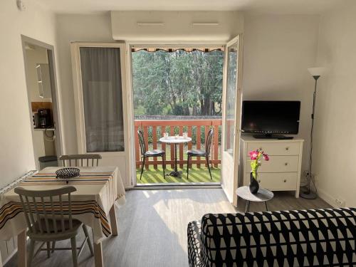 Appartement Cambo-les-Bains, 1 pièce, 2 personnes - FR-1-495-50