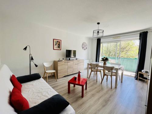 Appartement Cambo-les-Bains, 2 pièces, 2 personnes - FR-1-495-46