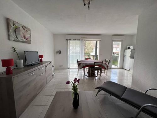 Appartement Cambo-les-Bains, 2 pièces, 2 personnes - FR-1-495-56