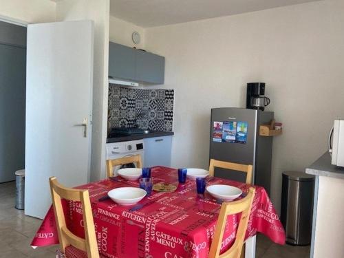 Appartement Canet-en-Roussillon, 2 pièces, 4 personnes - FR-1-696-3