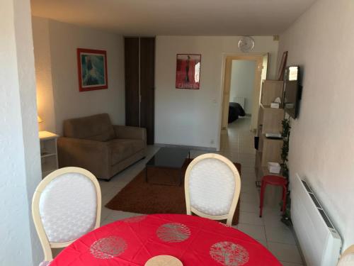 Appartement CANNES bord de mer