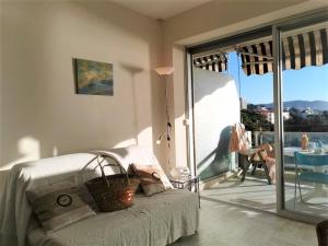 Appartement Cannes la Bocca, 1 pièce, 2 personnes - FR-1-609-19