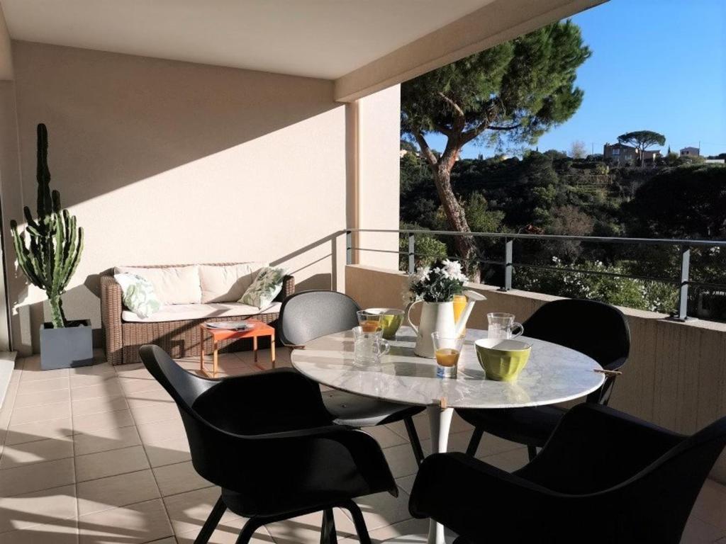 Appartement Appartement Cannes la Bocca, 2 pièces, 4 personnes - FR-1-609-14 APPARTEMENT N°25 - 1ER ETAGE 2 Impasse Francois Tuby 06150 Cannes