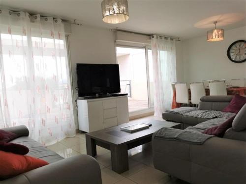 Appartement Cannes la Bocca, 4 pièces, 6 personnes - FR-1-609-11
