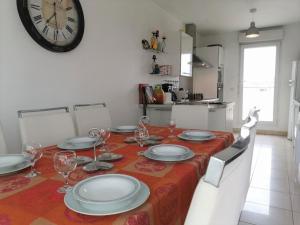 Appartement Cannes la Bocca, 4 pièces, 6 personnes - FR-1-609-11