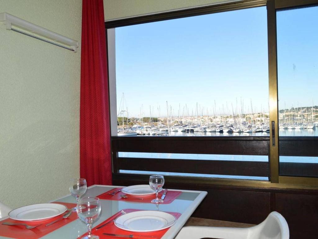 Appartement Cap d'Agde, 1 pièce, 4 personnes - FR-1-249-253 Appartement 317 - Bâtiment H - 1Er Etage - Rue De La Toison D'Or -, 34300 Le Cap d\'Agde