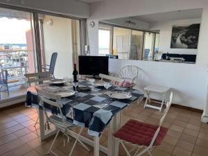 Appartement Appartement Cap d'Agde, 2 pièces, 2 personnes - FR-1-702-47 2 RUE DE LA ROUBINE BÂT D - APPT 430 - 3ÈME 34300 Le Cap d\'Agde Languedoc-Roussillon