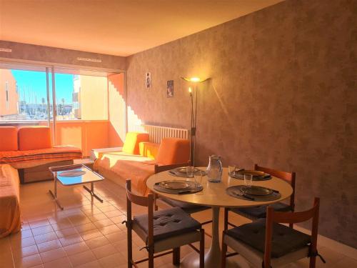 Appartement Cap d'Agde, 2 pièces, 4 personnes - FR-1-249-381