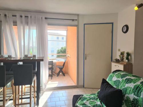 Appartement Cap d'Agde, 2 pièces, 4 personnes - FR-1-249-385