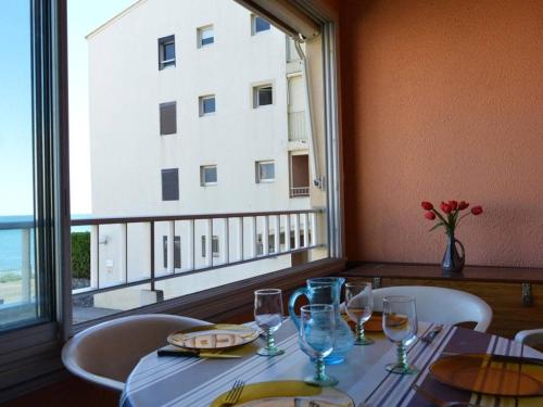 Appartement Cap d'Agde, 2 pièces, 4 personnes - FR-1-249-53